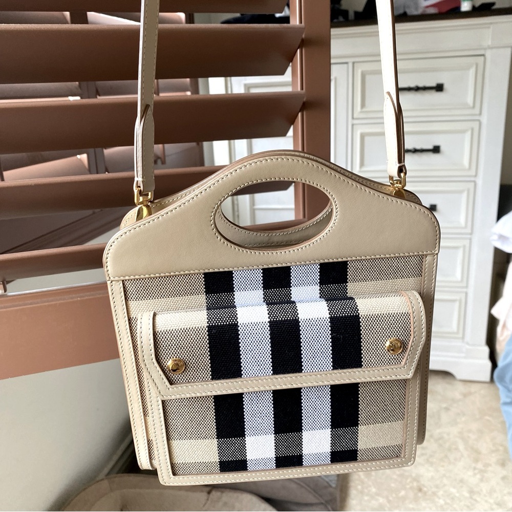 Burberry Pocketbag